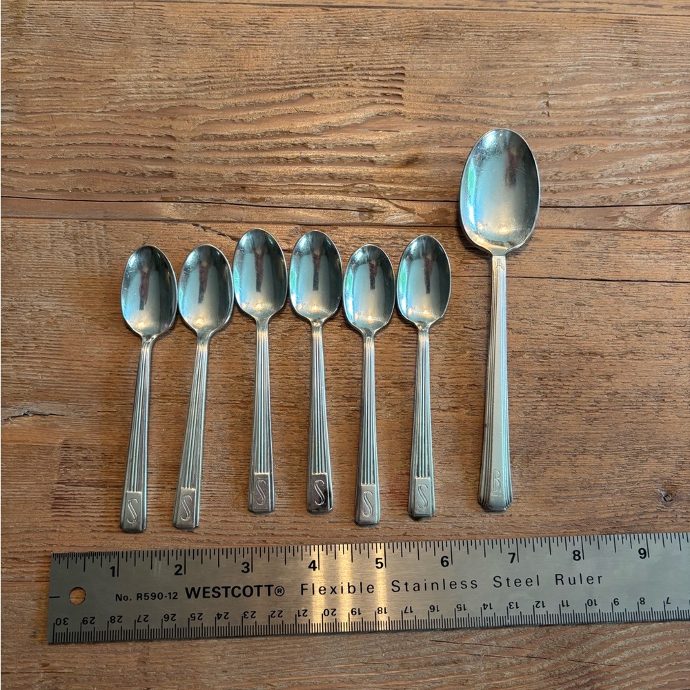 5 Hotel Statler spoons and 1 larger Hotel Bismarck spoon International Silver Co